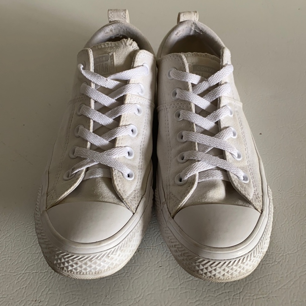 🌿 White Converse All Star